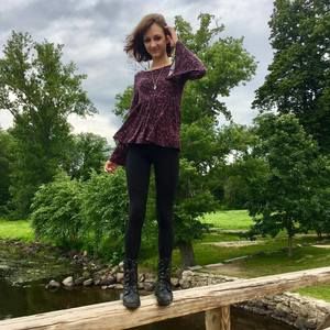 Meet your Posher, Isabelle